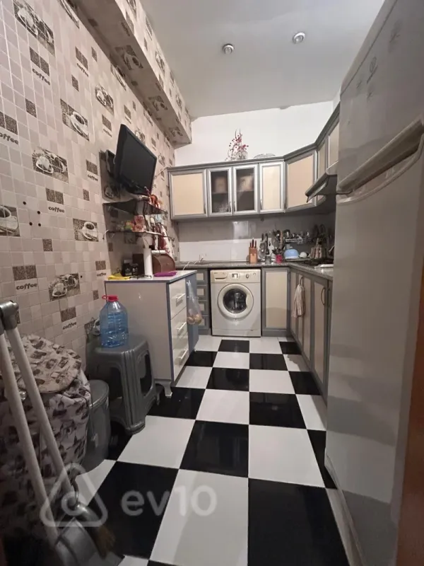 Kirayə verilir 2 otaqlı yeni tikili 60 m²