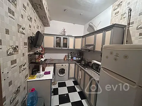 Kirayə verilir 2 otaqlı yeni tikili 60 m²