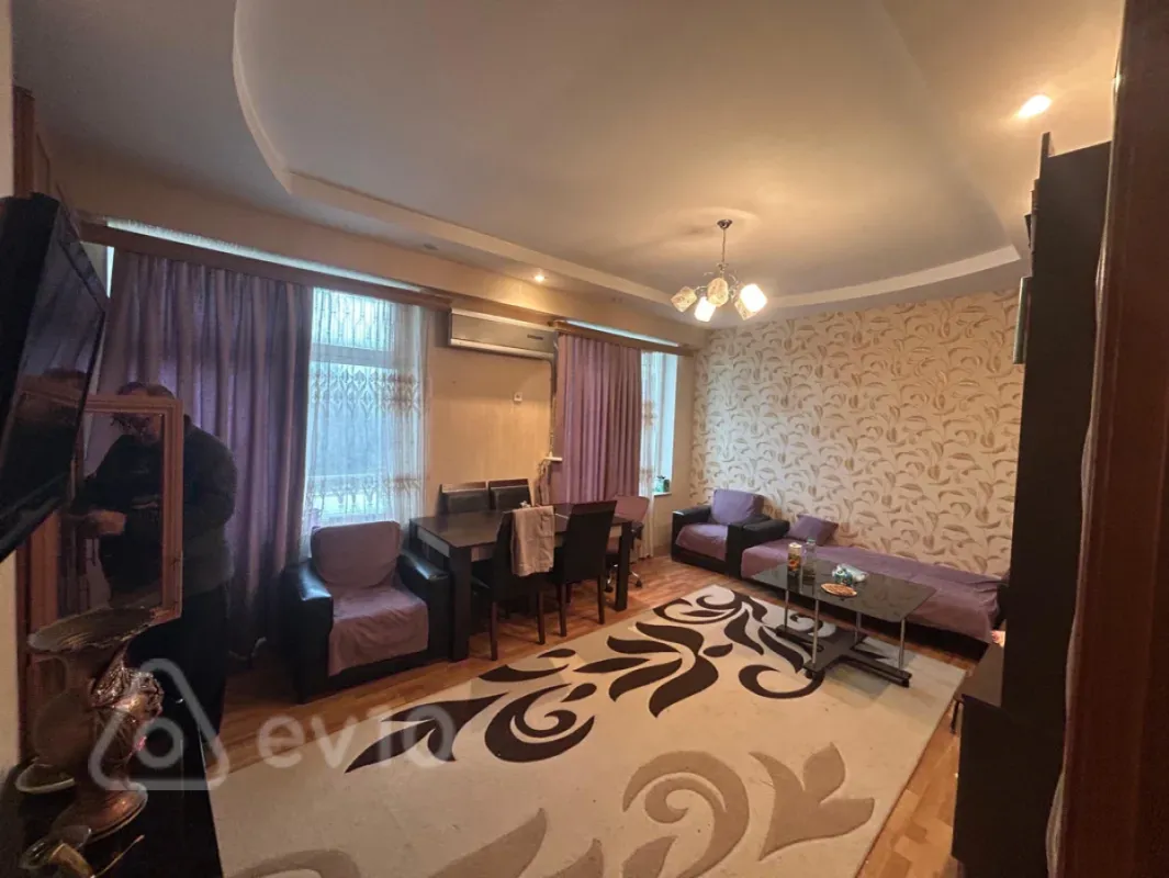 Kirayə verilir 2 otaqlı yeni tikili 60 m²