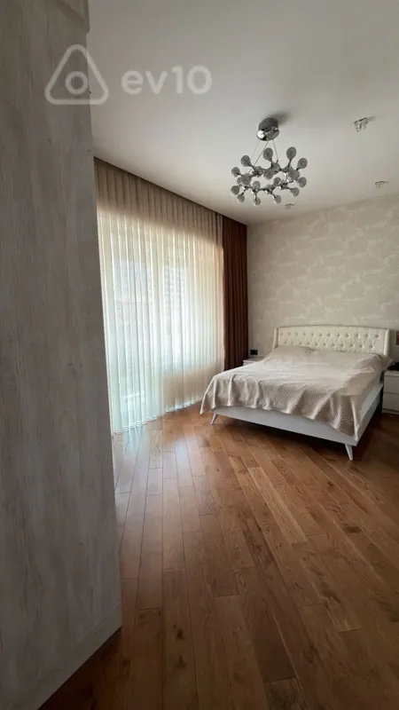Satılır 3 otaqlı yeni tikili 105 m²