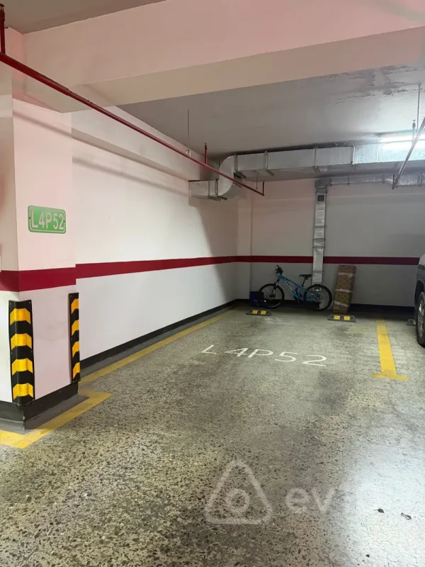 Satılır 3 otaqlı yeni tikili 105 m²