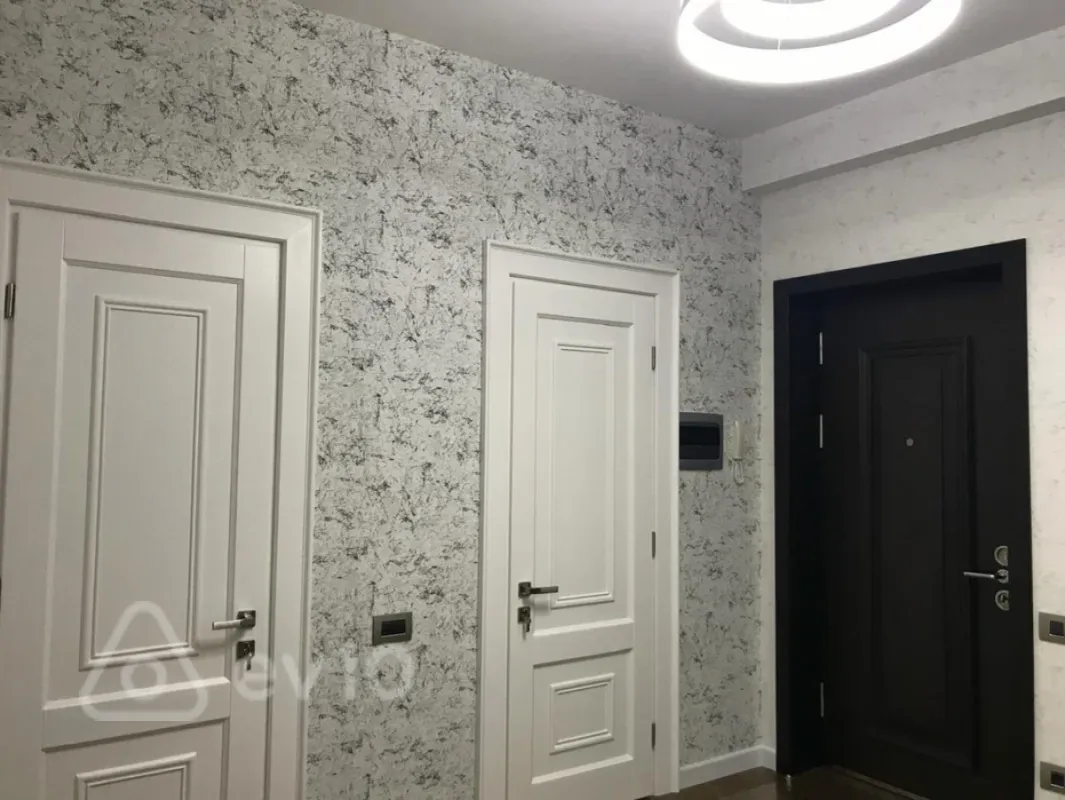 Satılır 3 otaqlı yeni tikili 105 m²