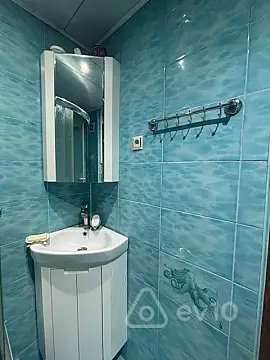 Satılır 3 otaqlı köhnə tikili 63 m²