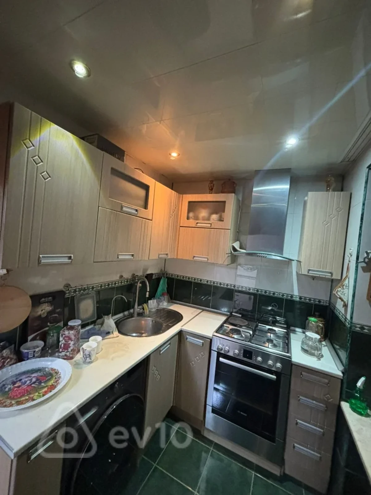 Satılır 3 otaqlı köhnə tikili 63 m²