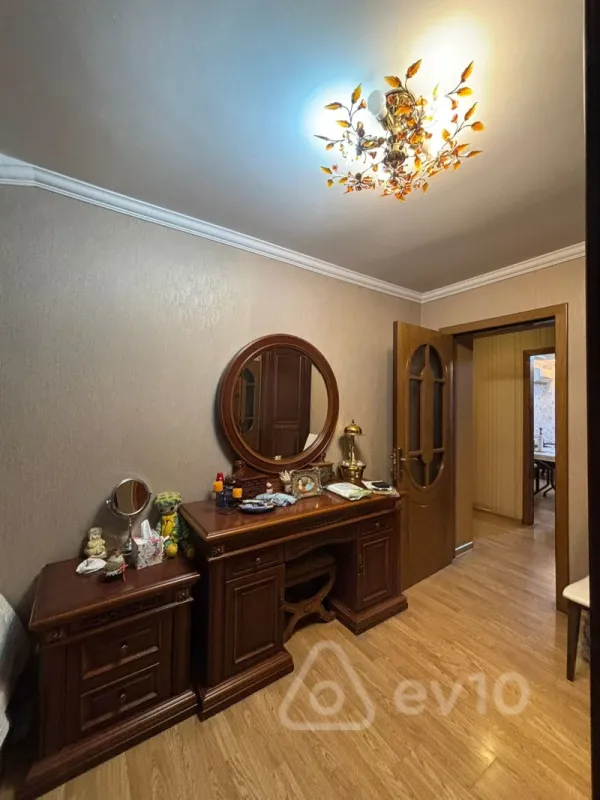 Satılır 3 otaqlı köhnə tikili 63 m²