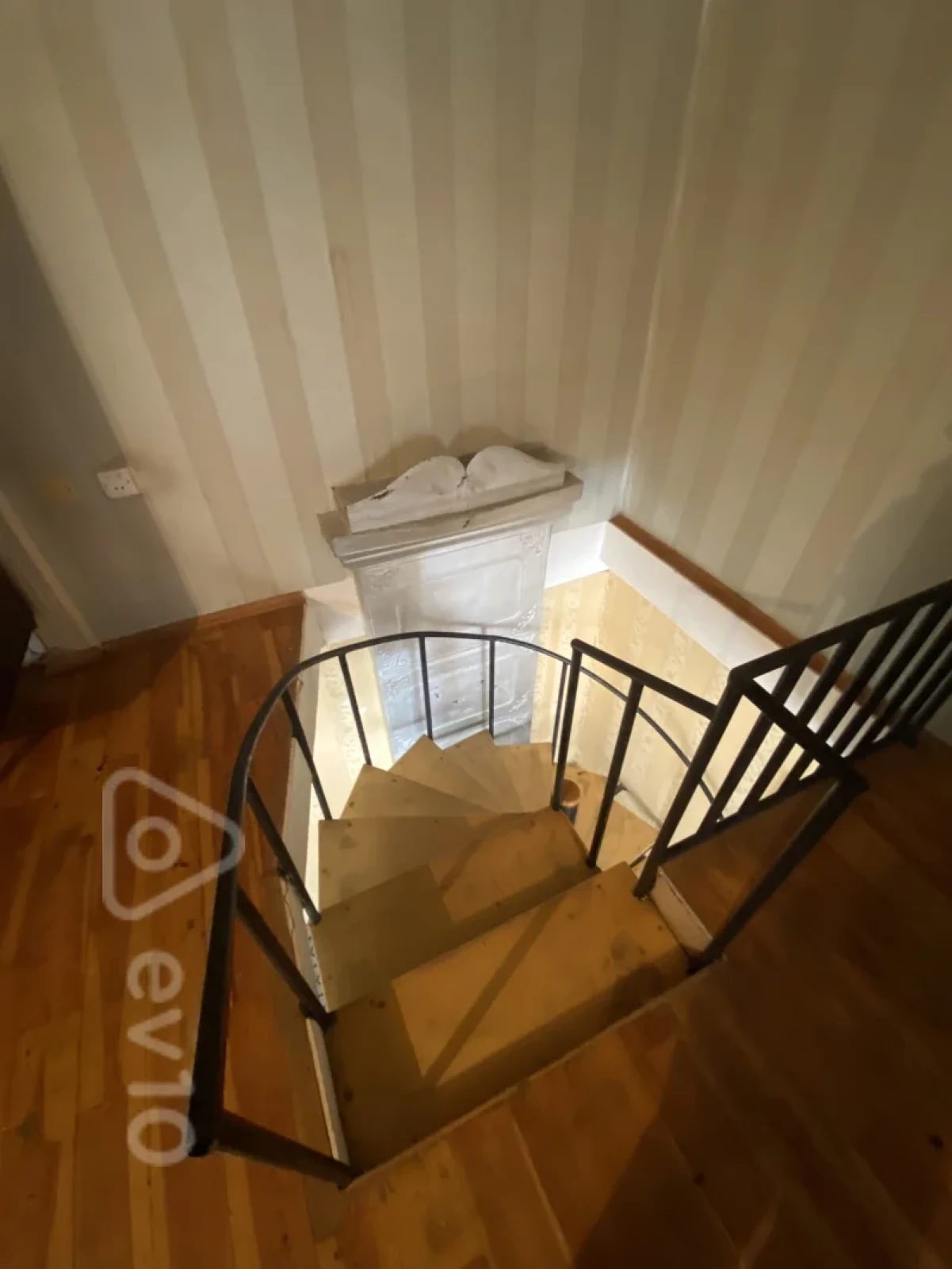 Kirayə verilir 2 otaqlı köhnə tikili 53 m²