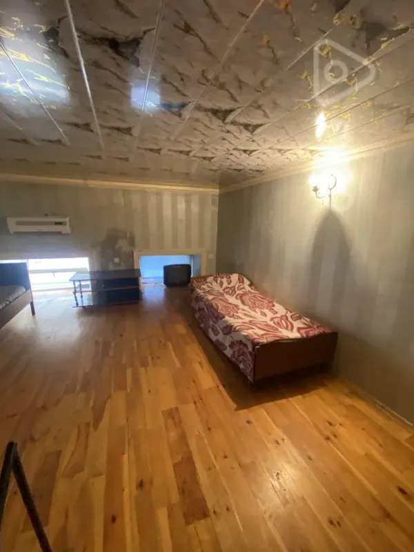 Kirayə verilir 2 otaqlı köhnə tikili 53 m²