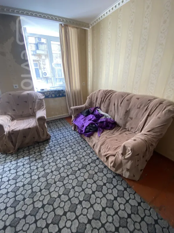 Kirayə verilir 2 otaqlı köhnə tikili 53 m²