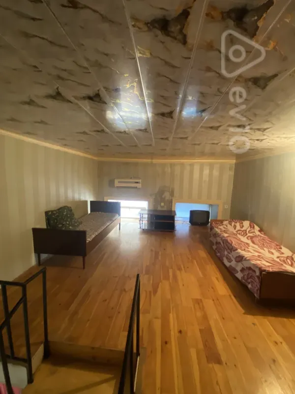 Kirayə verilir 2 otaqlı köhnə tikili 55 m²