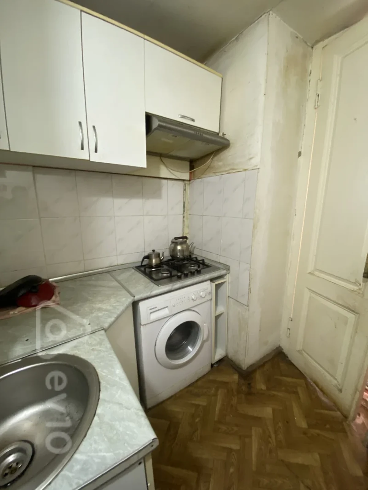 Kirayə verilir 2 otaqlı köhnə tikili 55 m²