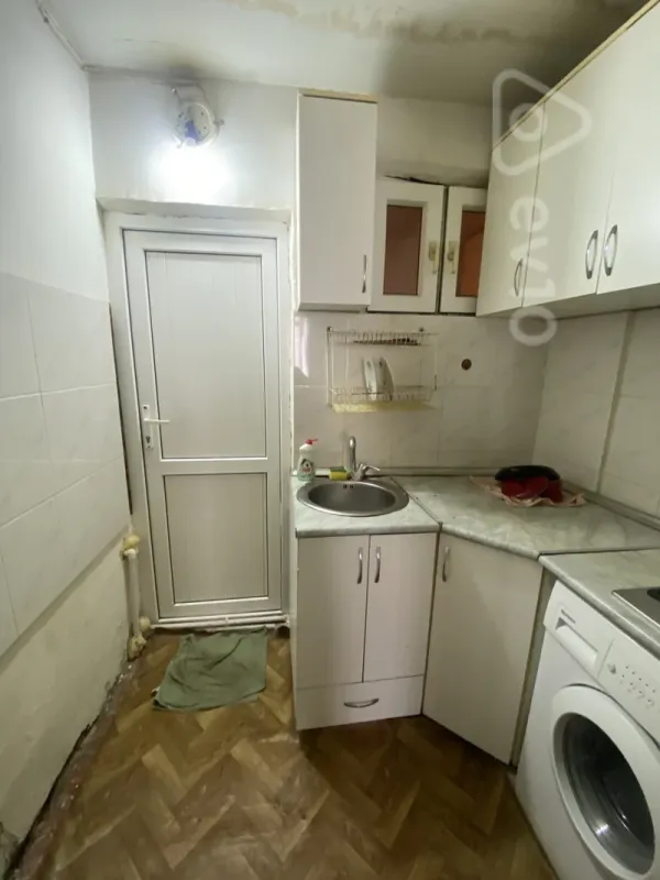 Kirayə verilir 2 otaqlı köhnə tikili 55 m²