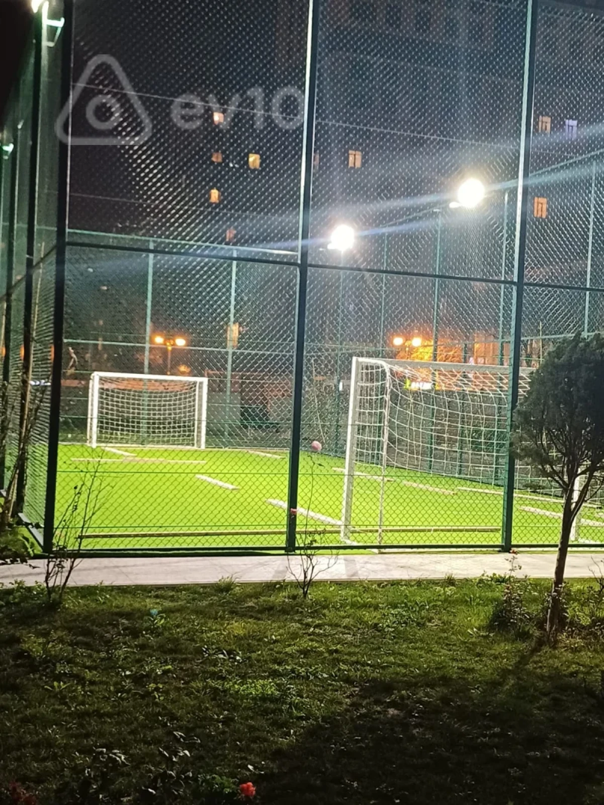 Kirayə verilir 2 otaqlı yeni tikili 55 m²