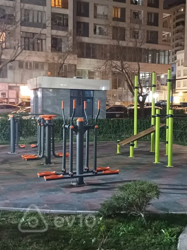 Kirayə verilir 2 otaqlı yeni tikili 55 m²