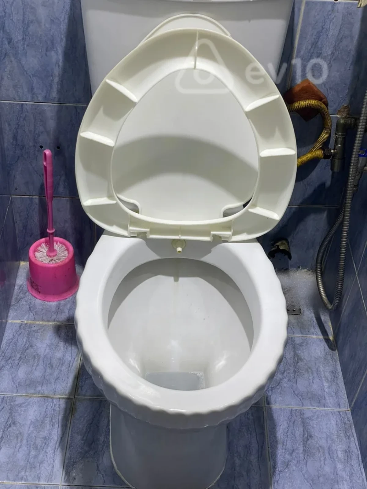 Kirayə verilir 2 otaqlı köhnə tikili 70 m²