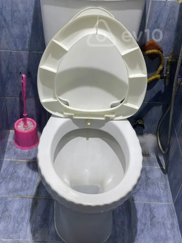 Kirayə verilir 2 otaqlı köhnə tikili 70 m²