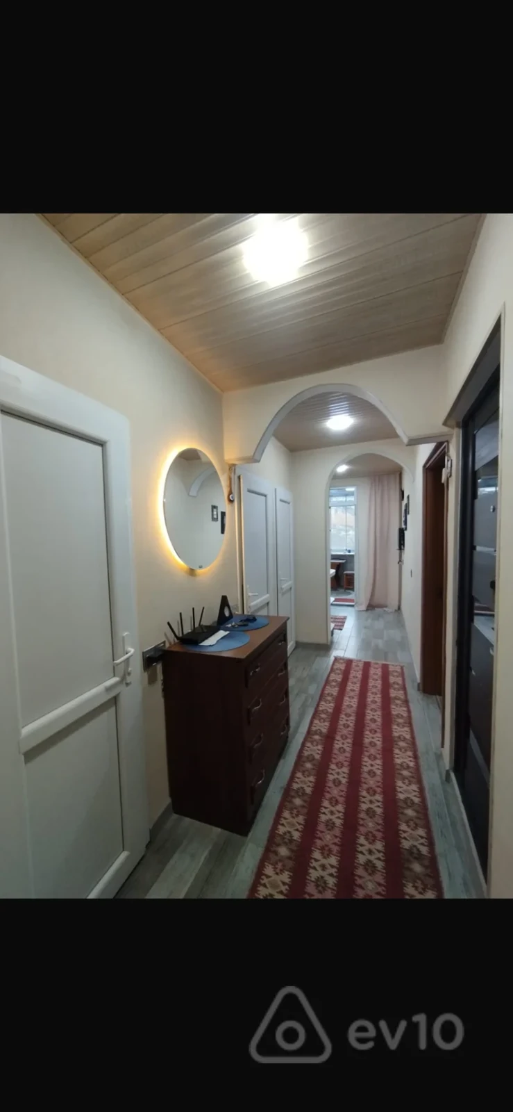 Satılır 2 otaqlı köhnə tikili 55 m²