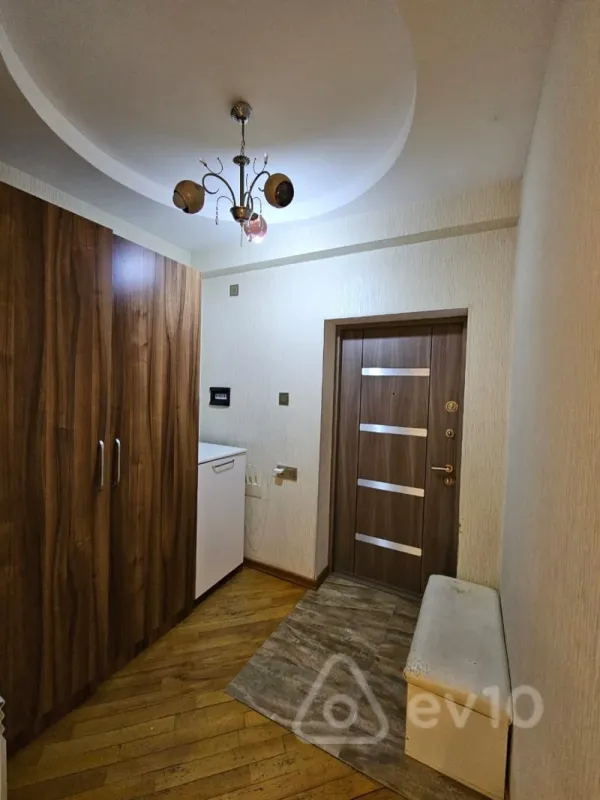 Kirayə verilir 2 otaqlı yeni tikili 60 m²