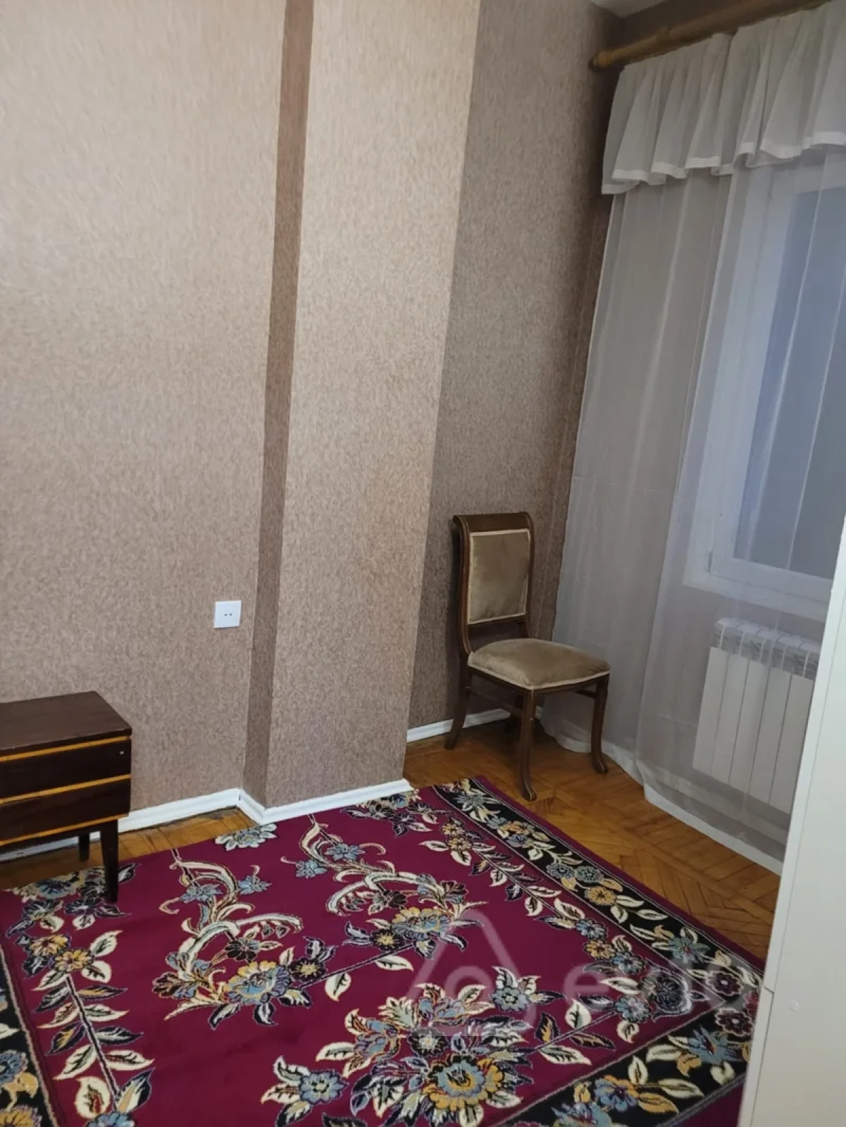 Kirayə verilir 2 otaqlı köhnə tikili 42 m²