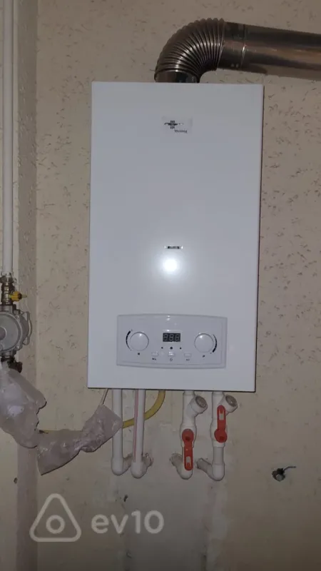 Kirayə verilir 2 otaqlı köhnə tikili 42 m²