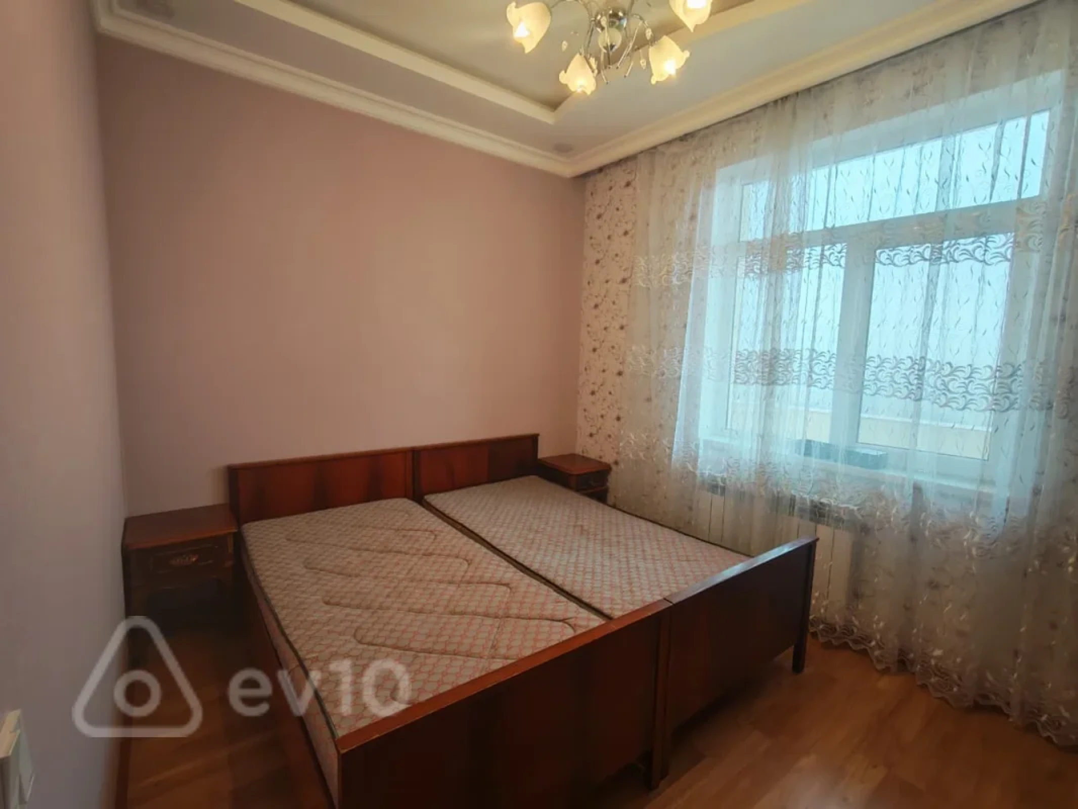 Kirayə verilir 4 otaqlı yeni tikili 125 m²