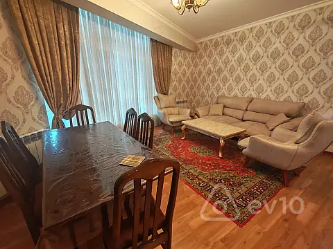 Kirayə verilir 4 otaqlı yeni tikili 125 m²