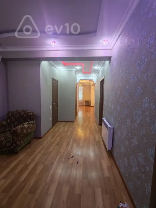 Kirayə verilir 4 otaqlı yeni tikili 125 m²