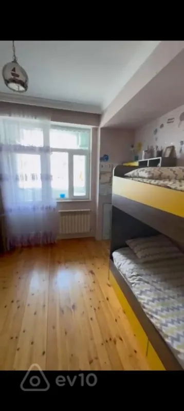 Kirayə verilir 3 otaqlı yeni tikili 81 m²