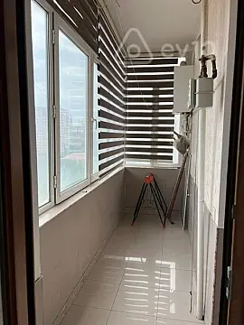Kirayə verilir 3 otaqlı yeni tikili 142 m²