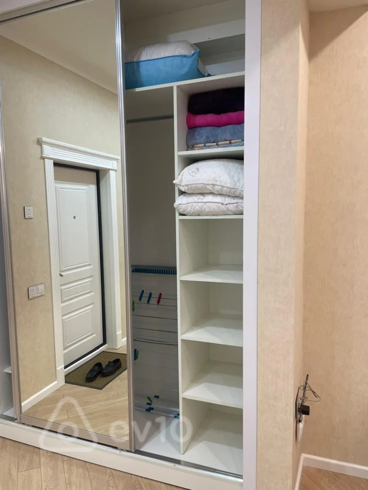 Kirayə verilir 2 otaqlı yeni tikili 85 m²
