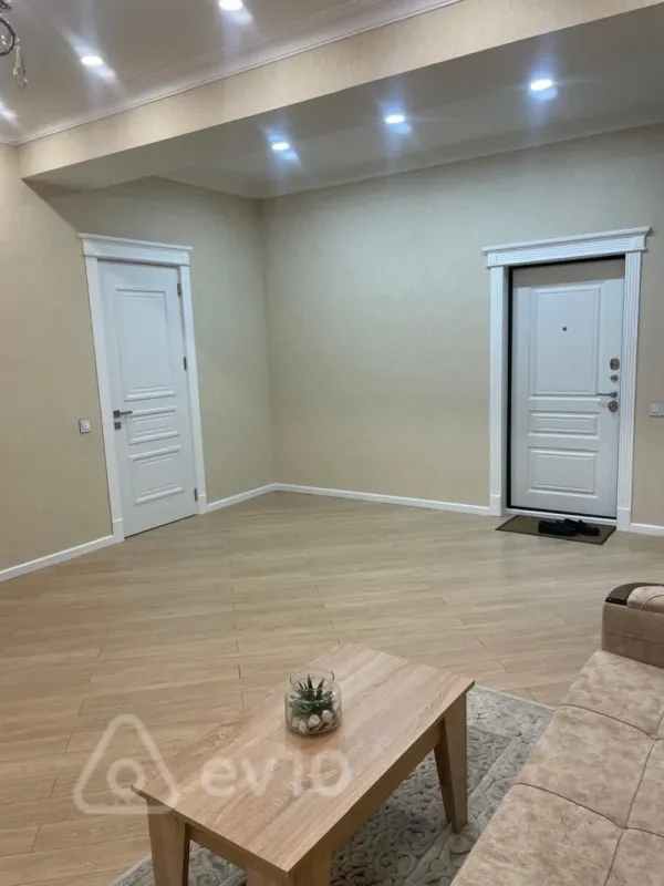 Kirayə verilir 2 otaqlı yeni tikili 85 m²
