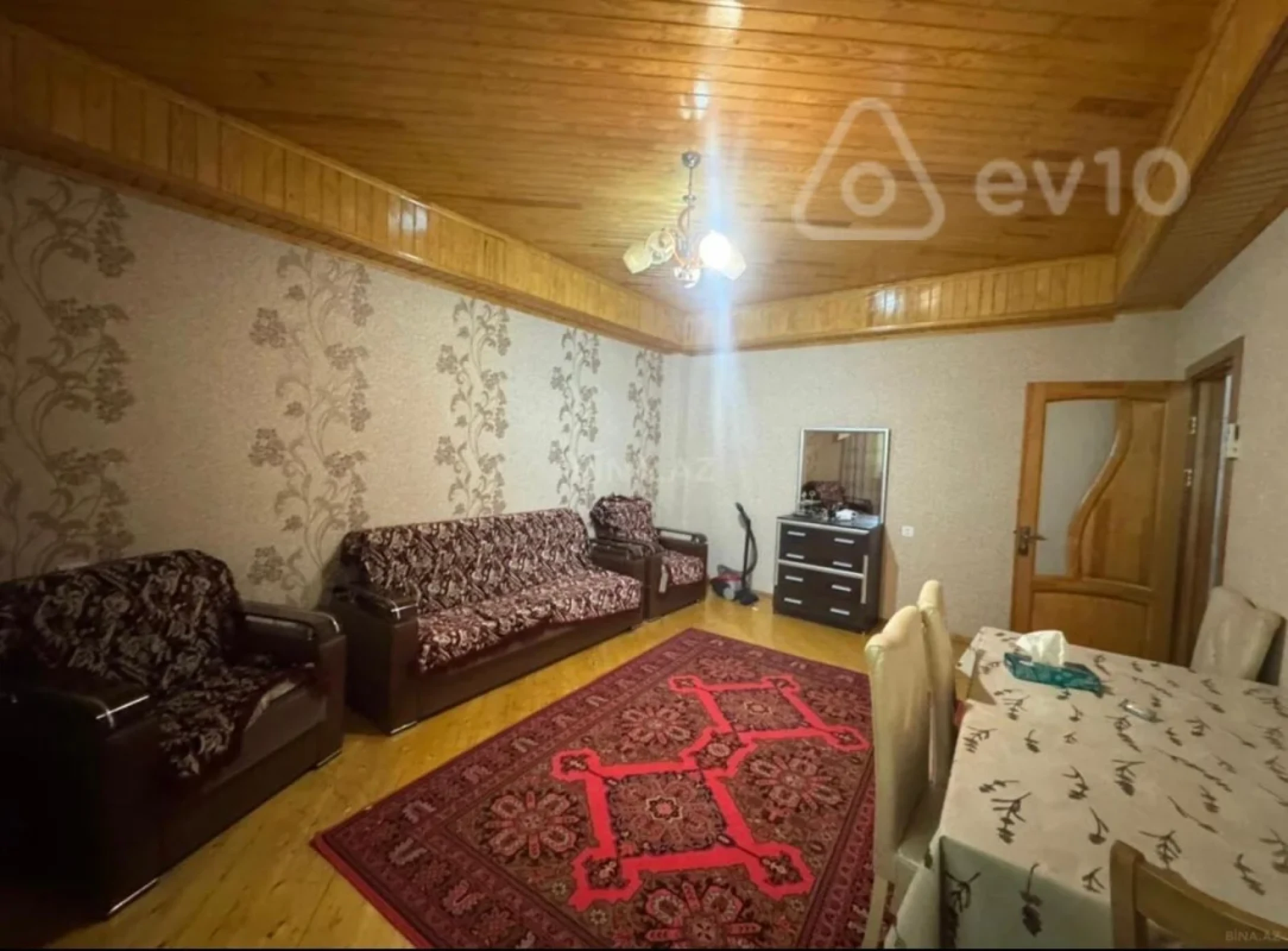 Kirayə verilir 2 otaqlı yeni tikili 70 m²