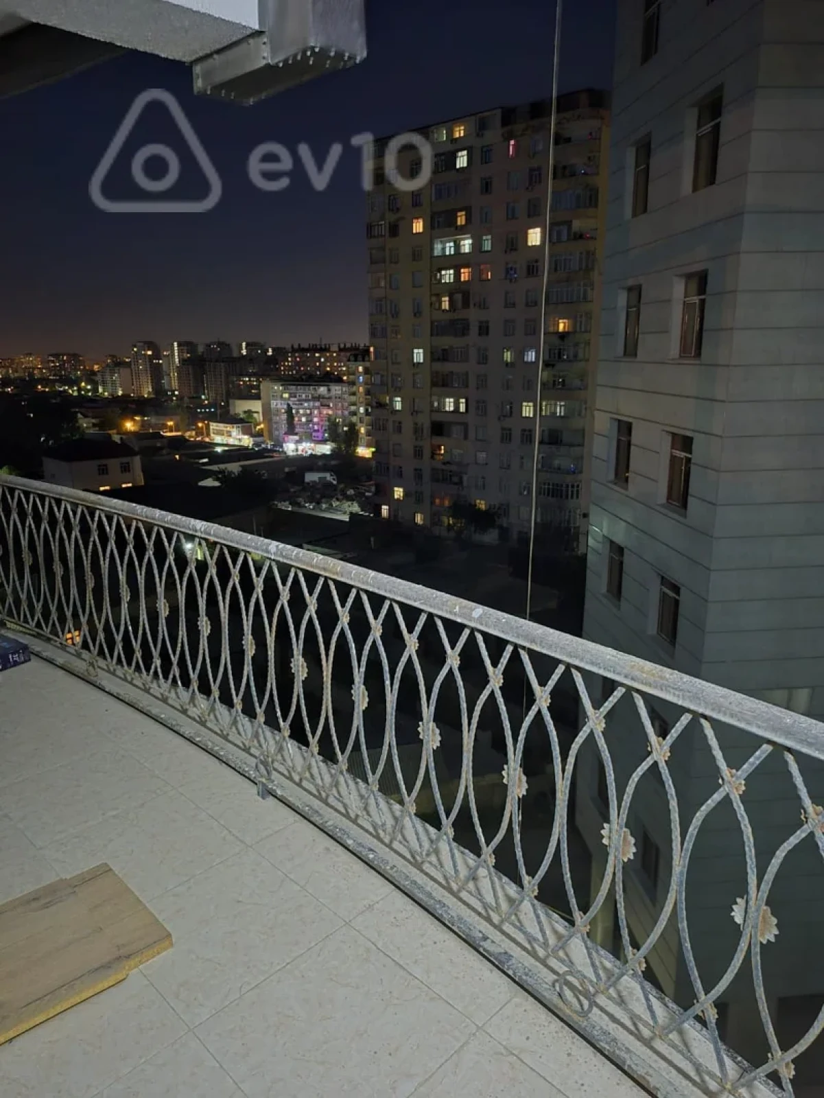 Kirayə verilir 2 otaqlı yeni tikili 90 m²