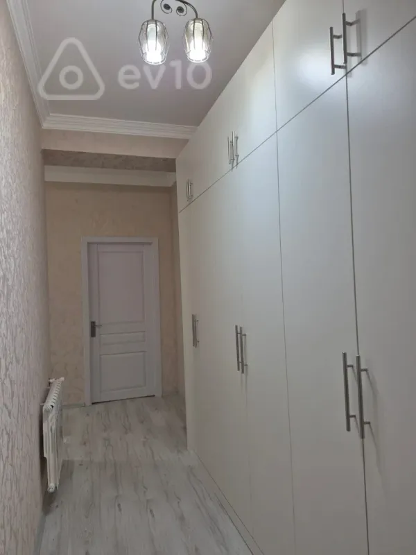 Kirayə verilir 2 otaqlı yeni tikili 90 m²