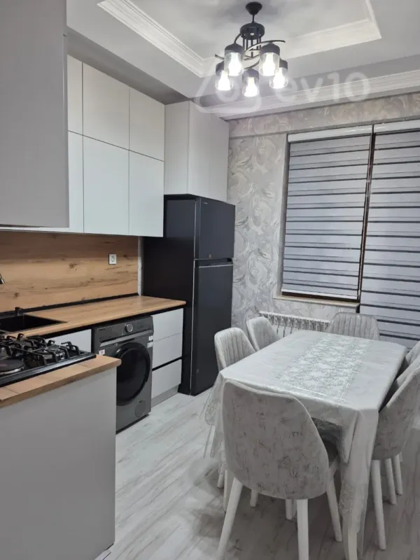 Kirayə verilir 2 otaqlı yeni tikili 90 m²
