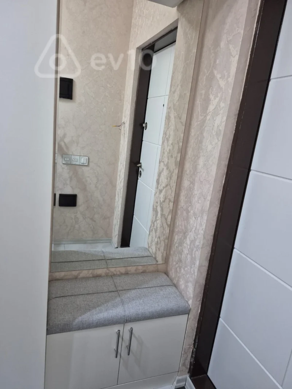 Kirayə verilir 2 otaqlı yeni tikili 90 m²