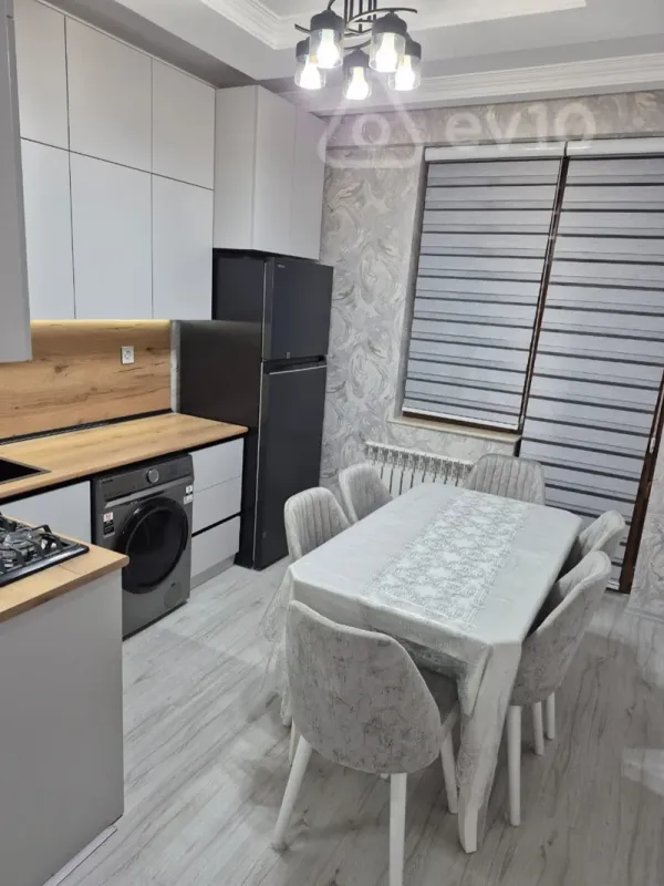 Kirayə verilir 2 otaqlı yeni tikili 90 m²