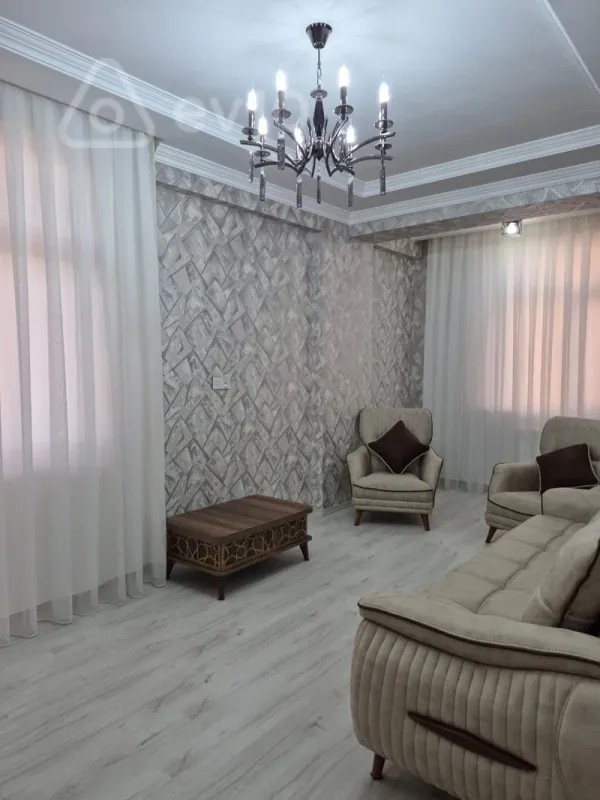 Kirayə verilir 2 otaqlı yeni tikili 90 m²