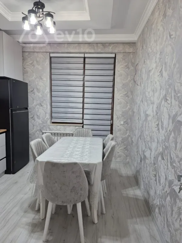Kirayə verilir 2 otaqlı yeni tikili 90 m²