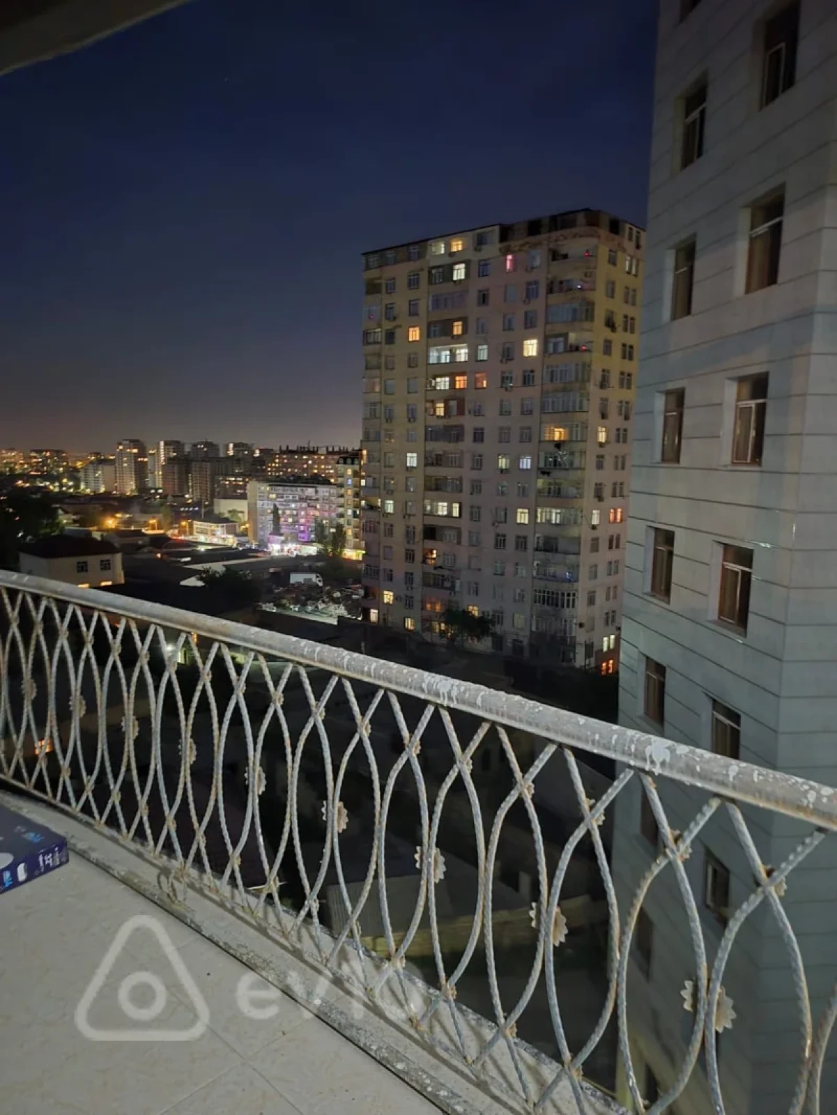 Kirayə verilir 2 otaqlı yeni tikili 90 m²