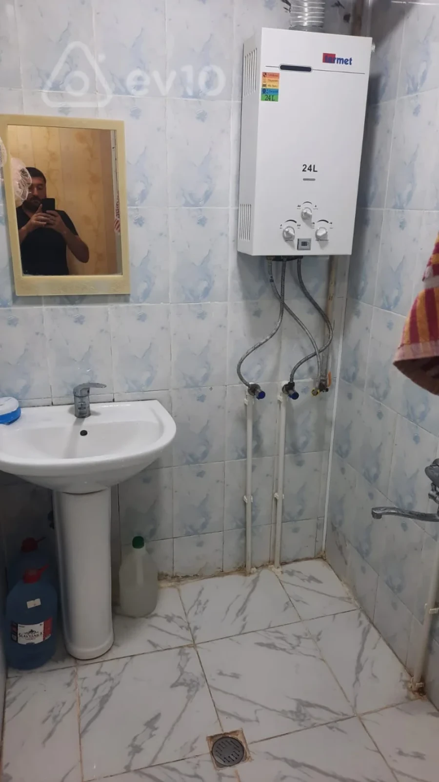 Kirayə verilir 2 otaqlı köhnə tikili 54 m²