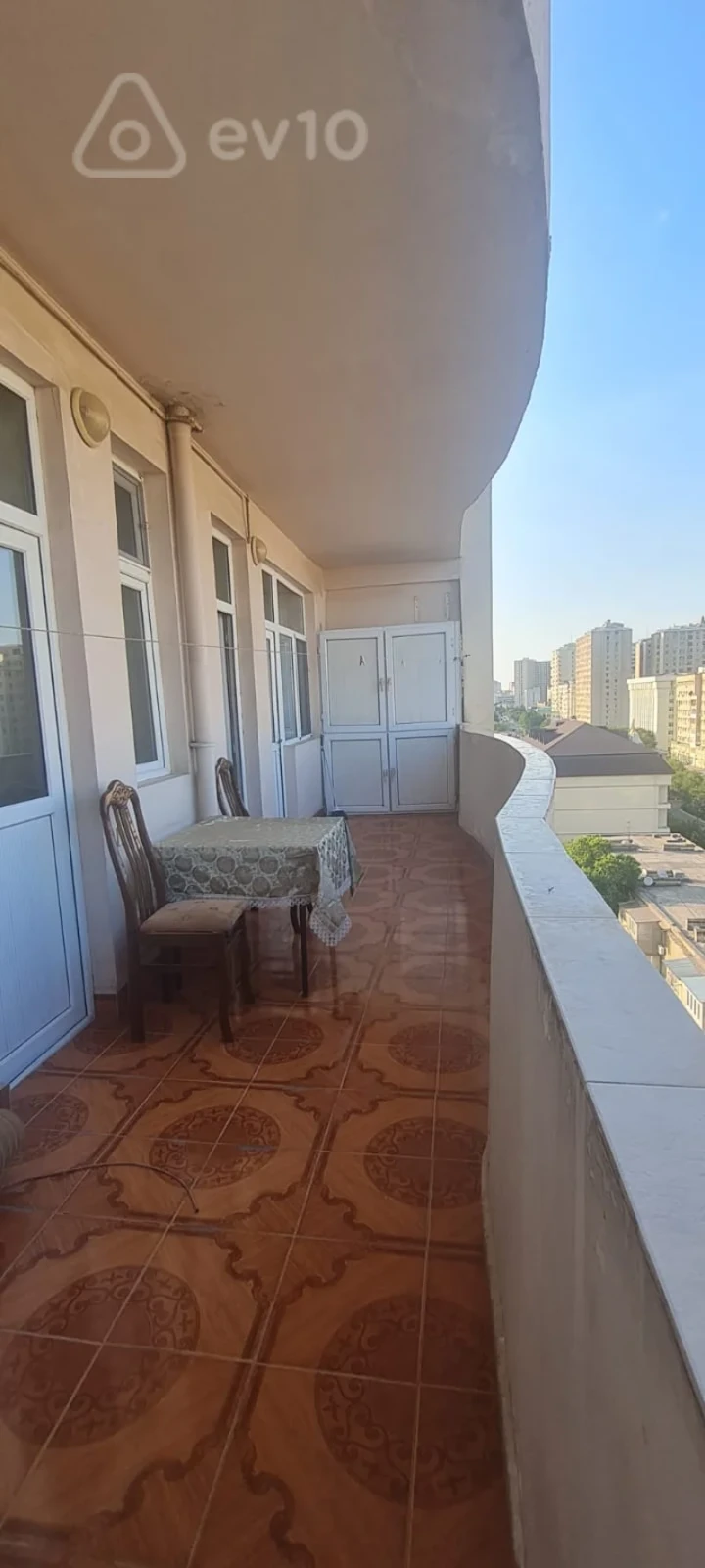 Kirayə verilir 2 otaqlı yeni tikili 85 m²