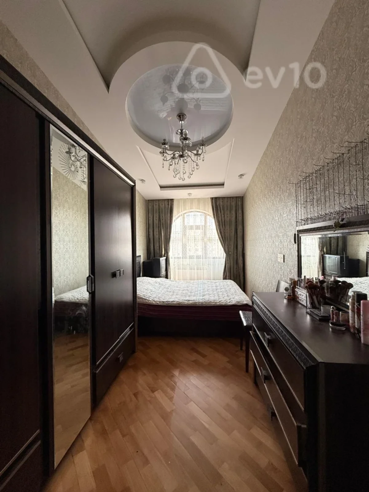 Kirayə verilir 2 otaqlı yeni tikili 70 m²