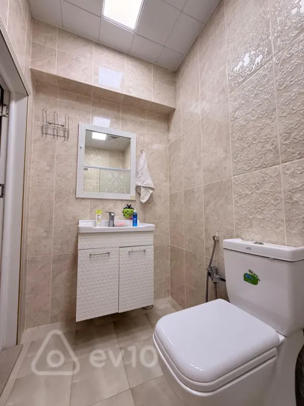 Kirayə verilir 2 otaqlı yeni tikili 70 m²