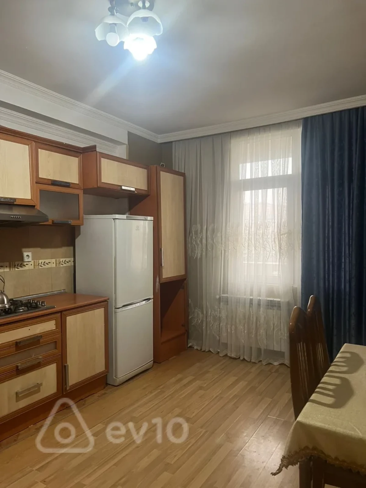 Kirayə verilir 2 otaqlı yeni tikili 60 m²