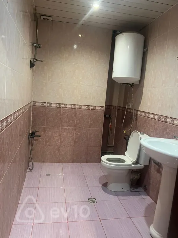 Kirayə verilir 2 otaqlı yeni tikili 60 m²