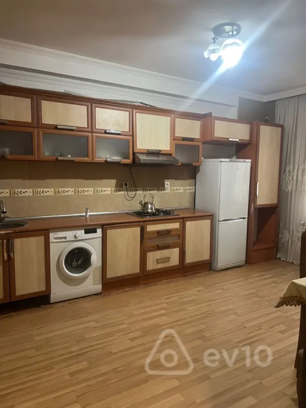 Kirayə verilir 2 otaqlı yeni tikili 60 m²