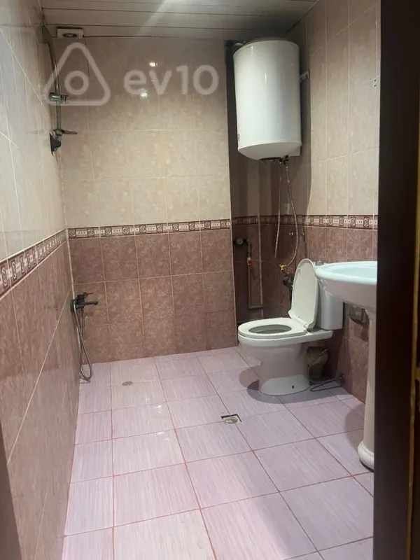 Kirayə verilir 2 otaqlı yeni tikili 60 m²