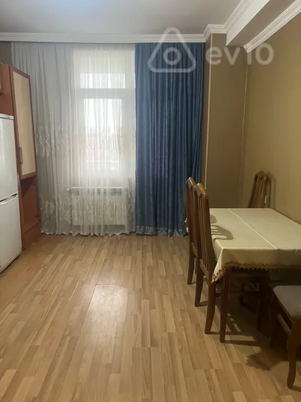 Kirayə verilir 2 otaqlı yeni tikili 60 m²