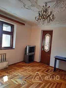 Kirayə verilir 3 otaqlı köhnə tikili 70 m²