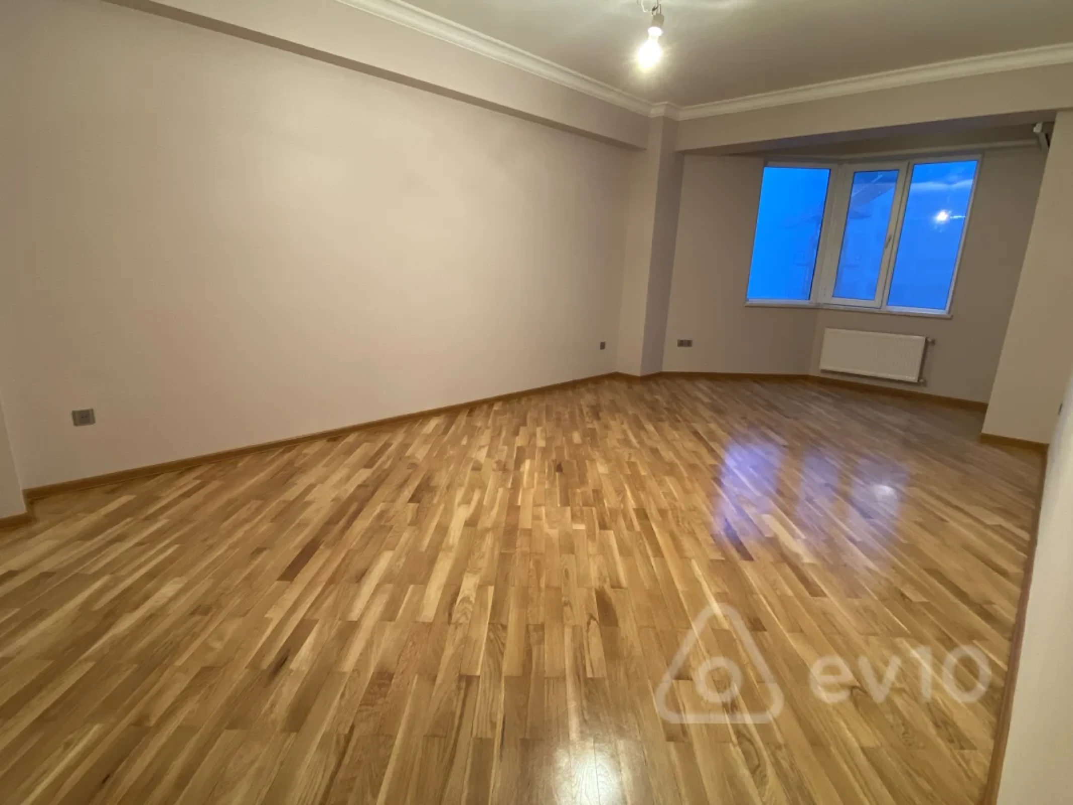 Satılır 2 otaqlı yeni tikili 86 m²